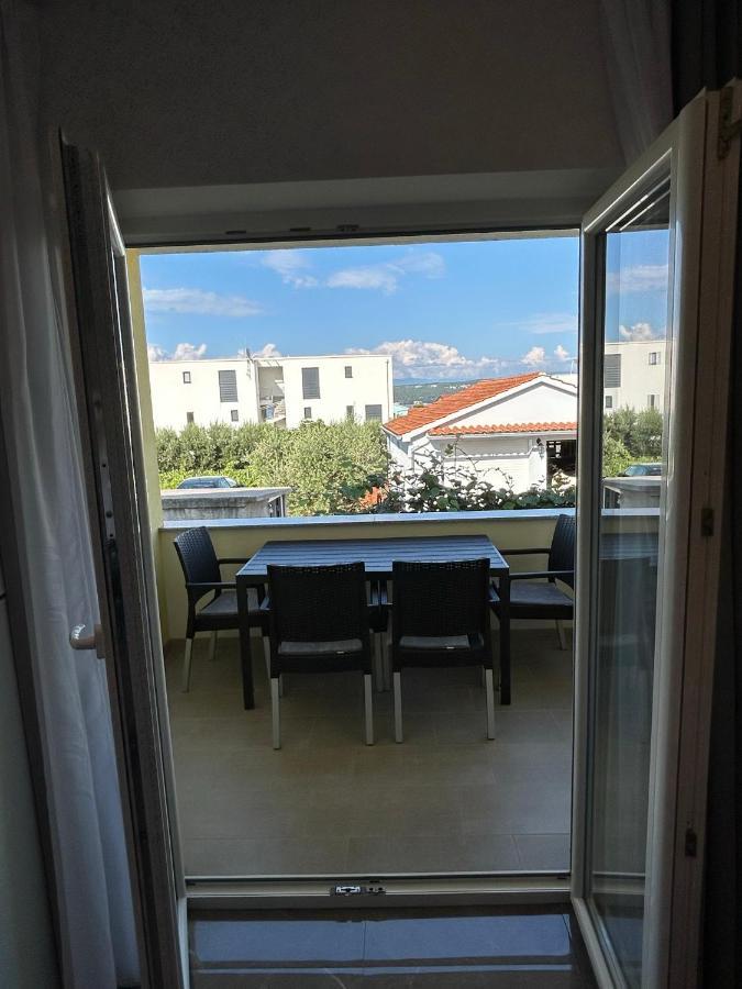 Sweet Lapat By El-Pi Tours Apartment Porat  Exterior photo